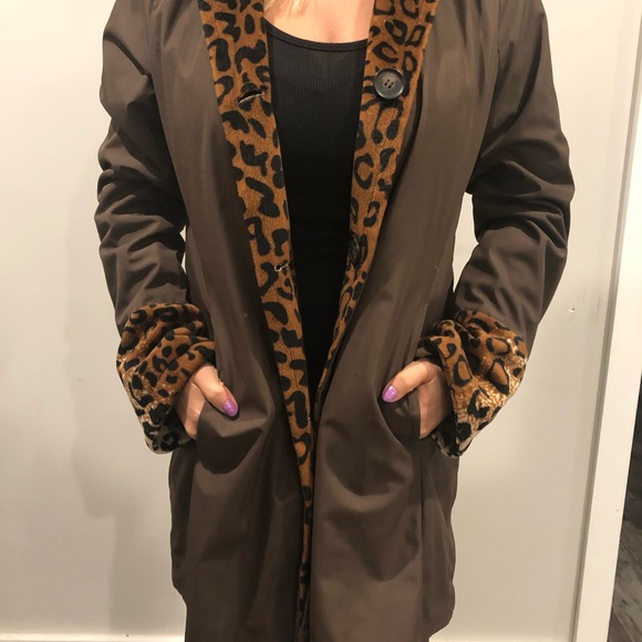 Reverseable Leopard print coat - Picture 8 of 10